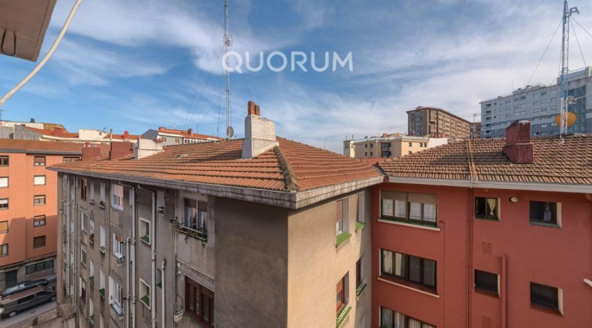 VIVIENDA PARA ENTRAR A VIVIR DE 2 HABITACIONES CON TERRAZA