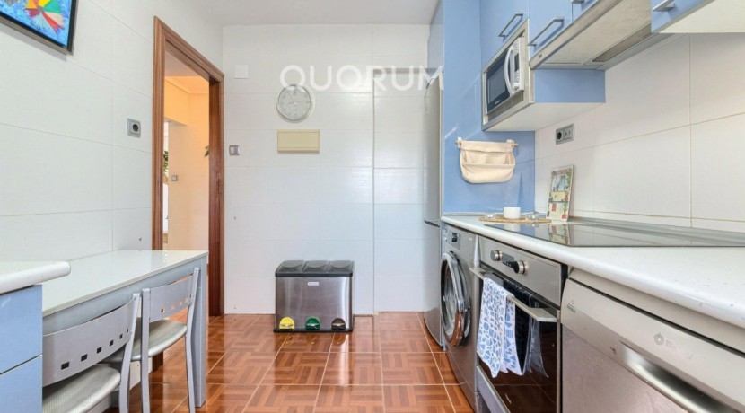 VIVIENDA PARA ENTRAR A VIVIR DE 2 HABITACIONES CON TERRAZA
