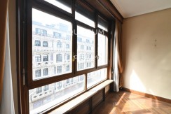 Vivienda Señorial Con Vistas a la Plaza Móyúa Para Reformar