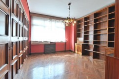 Vivienda Señorial Con Vistas a la Plaza Móyúa Para Reformar