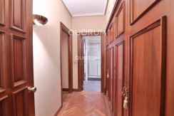 Vivienda Señorial Con Vistas a la Plaza Móyúa Para Reformar