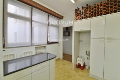 Vivienda Señorial Con Vistas a la Plaza Móyúa Para Reformar