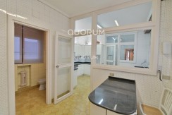 Vivienda Señorial Con Vistas a la Plaza Móyúa Para Reformar