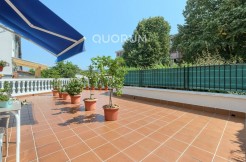 Adosado PARA ENTRAR A VIVIR De 4 Dorm. y 3 Baños Con Amplia Terraza y Garaje En Zona San Miguel