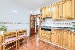 Adosado PARA ENTRAR A VIVIR De 4 Dorm. y 3 Baños Con Amplia Terraza y Garaje En Zona San Miguel