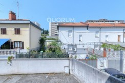 Adosado PARA ENTRAR A VIVIR De 4 Dorm. y 3 Baños Con Amplia Terraza y Garaje En Zona San Miguel