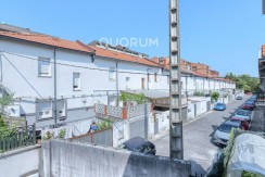 Adosado PARA ENTRAR A VIVIR De 4 Dorm. y 3 Baños Con Amplia Terraza y Garaje En Zona San Miguel