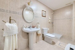 Adosado PARA ENTRAR A VIVIR De 4 Dorm. y 3 Baños Con Amplia Terraza y Garaje En Zona San Miguel