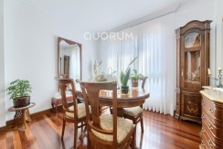 Adosado PARA ENTRAR A VIVIR De 4 Dorm. y 3 Baños Con Amplia Terraza y Garaje En Zona San Miguel