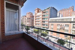 Amplia Y Céntrica Vivienda con Terraza en Doctor Areilza
