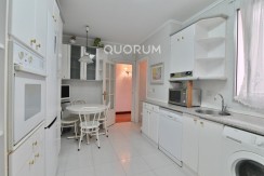 Amplia Y Céntrica Vivienda con Terraza en Doctor Areilza