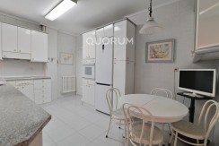 Amplia Y Céntrica Vivienda con Terraza en Doctor Areilza