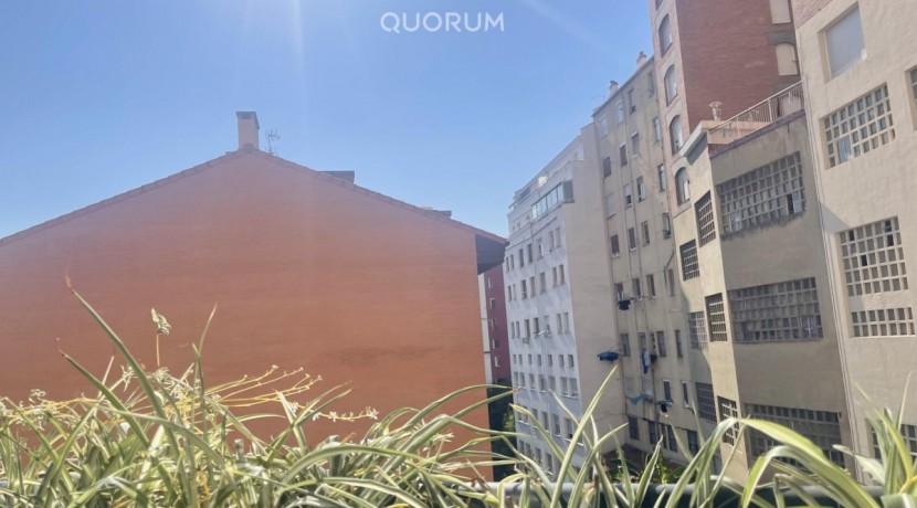 Amplio Piso Para Entrar a Vivir De 2 Habitaciones Y 2 Baños En Santutxu