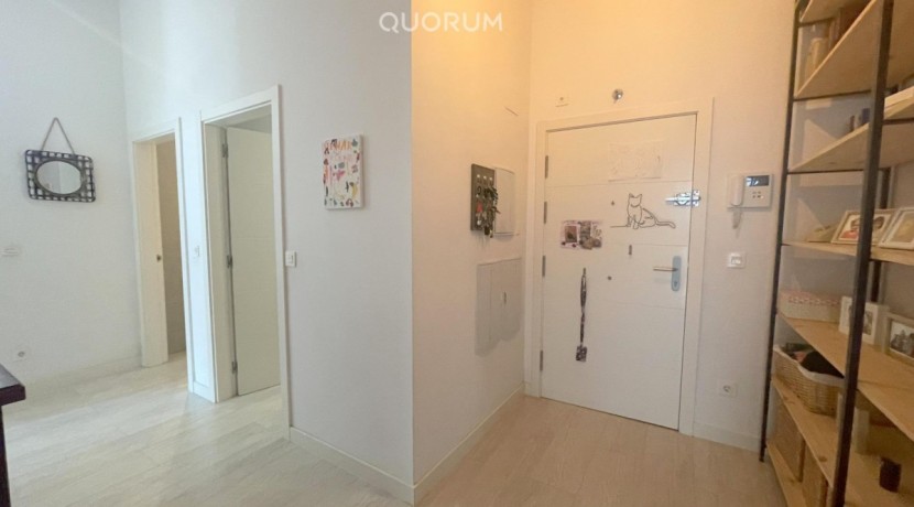 Amplio Piso Para Entrar a Vivir De 2 Habitaciones Y 2 Baños En Santutxu