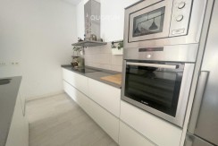 Amplio Piso Para Entrar a Vivir De 2 Habitaciones Y 2 Baños En Santutxu