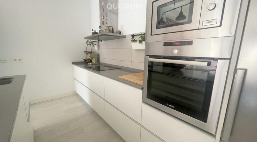 Amplio Piso Para Entrar a Vivir De 2 Habitaciones Y 2 Baños En Santutxu