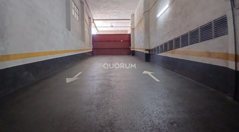 Ático de 4 Habitaciones con Garaje y Trastero
