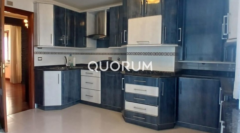 Ático de 4 Habitaciones con Garaje y Trastero