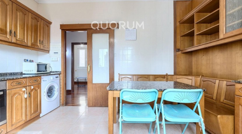 DOS HABITACIONES PARA ENTRAR A VIVIR CON OPCIÓN DE GARAJE CERCANO