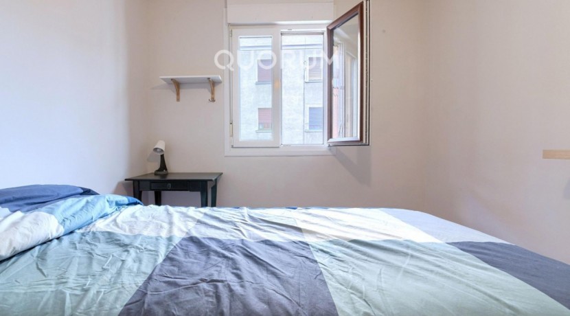 DOS HABITACIONES PARA ENTRAR A VIVIR CON OPCIÓN DE GARAJE CERCANO