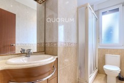 DOS HABITACIONES PARA ENTRAR A VIVIR CON OPCIÓN DE GARAJE CERCANO