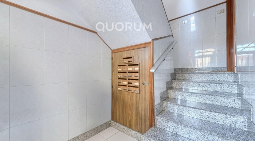 DOS HABITACIONES PARA ENTRAR A VIVIR CON OPCIÓN DE GARAJE CERCANO