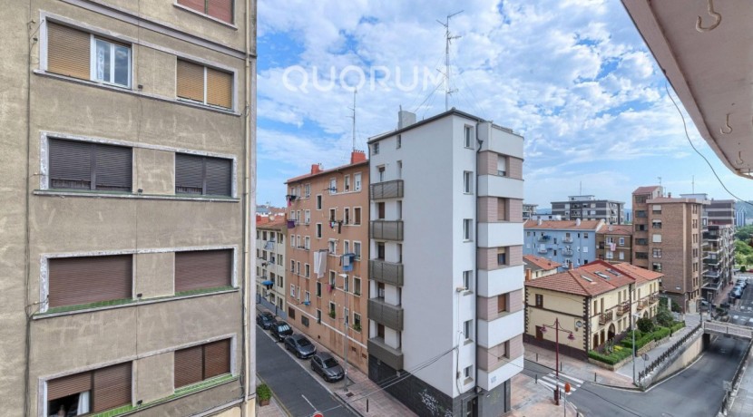 DOS HABITACIONES PARA ENTRAR A VIVIR CON OPCIÓN DE GARAJE CERCANO