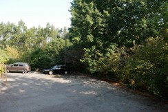 Espectacular Casa Independiente en las faldas de Ganekogorta con 6 Dorm., 2 salones, 2 cocinas, 4 baños completos, trastero, balcón, terraza y amplio garaje para dos vehículos