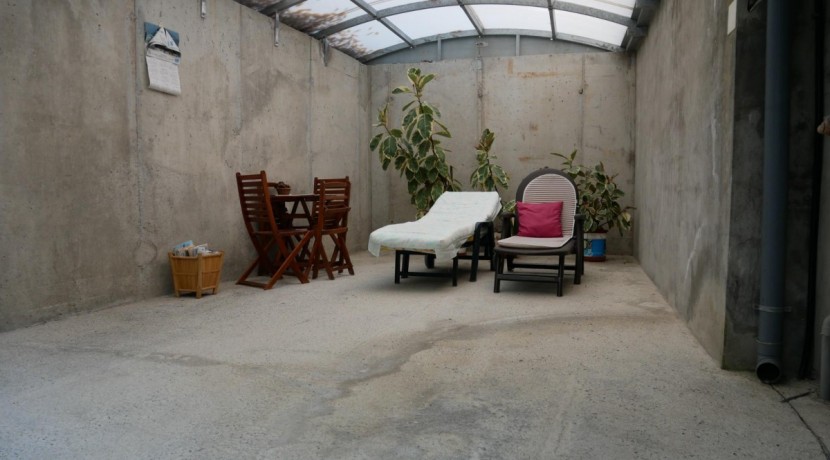 Espectacular Casa Independiente en las faldas de Ganekogorta con 6 Dorm., 2 salones, 2 cocinas, 4 baños completos, trastero, balcón, terraza y amplio garaje para dos vehículos