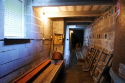 Espectacular Casa Independiente en las faldas de Ganekogorta con 6 Dorm., 2 salones, 2 cocinas, 4 baños completos, trastero, balcón, terraza y amplio garaje para dos vehículos