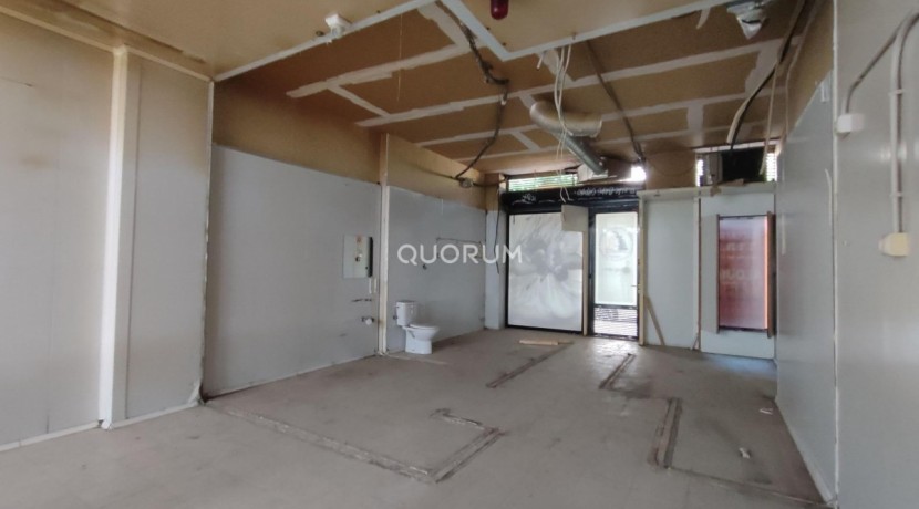 Local Comercial con Salida de Humos junto a la Alhondiga