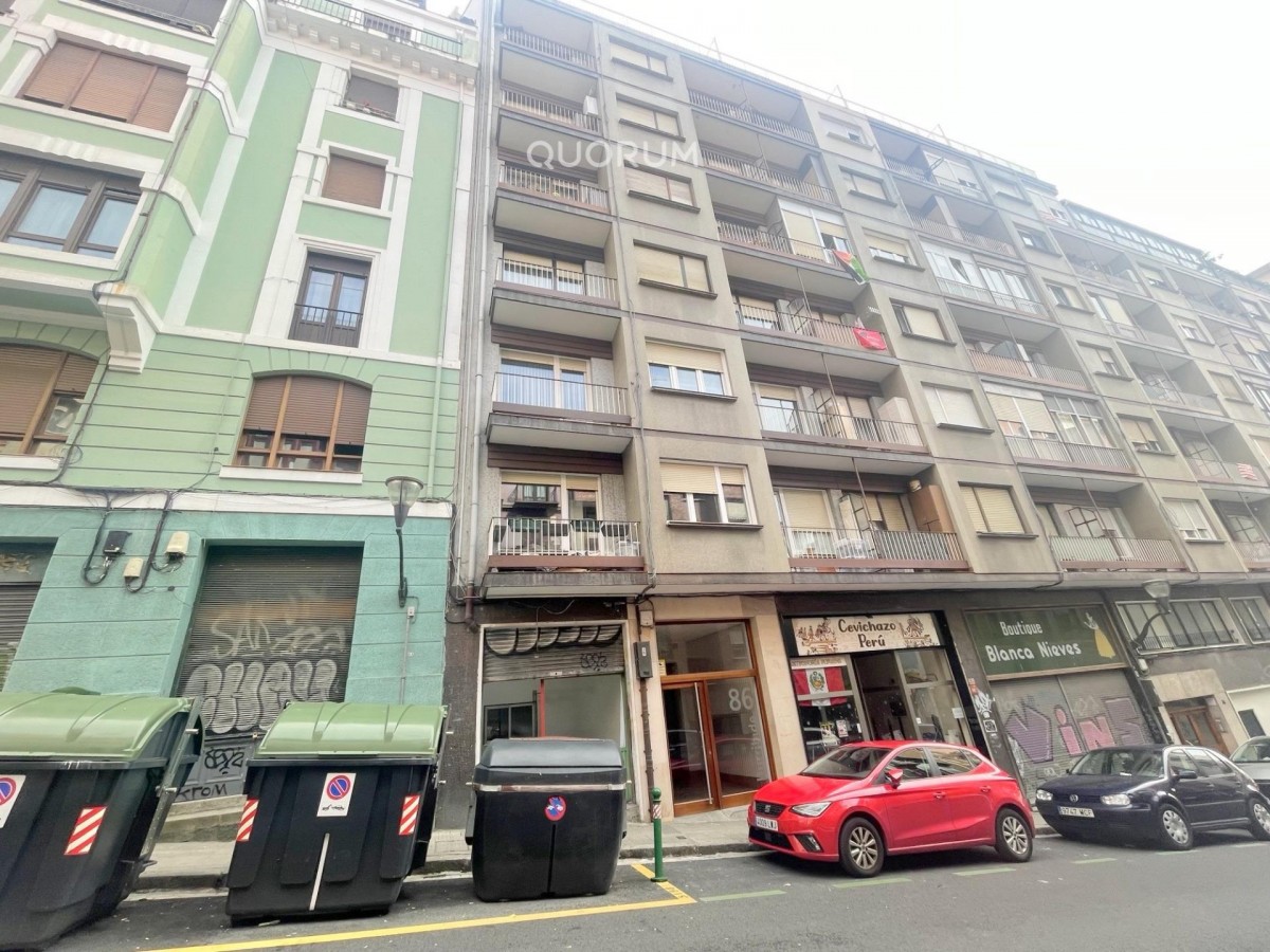 Local Comercial Próximo Al Colegio Maristas