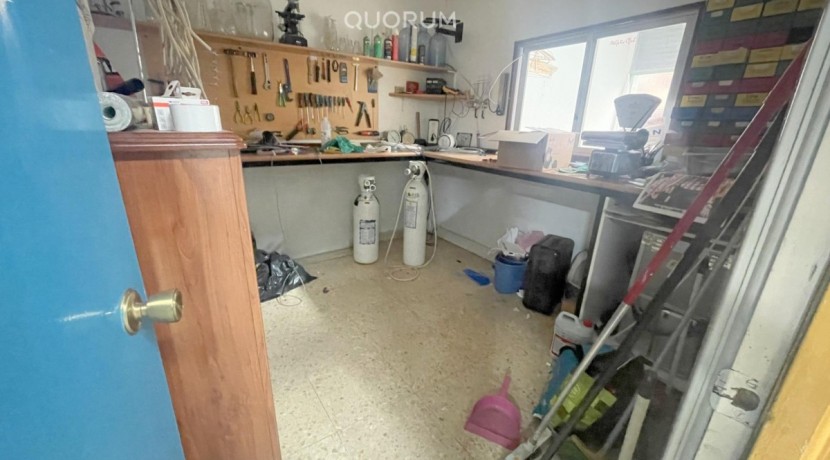 Local Comercial Próximo Al Colegio Maristas