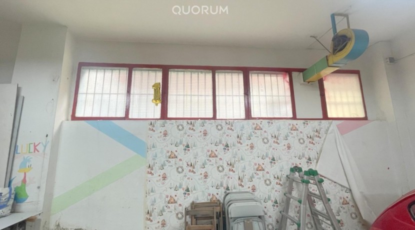 Local Comercial Próximo Al Colegio Maristas