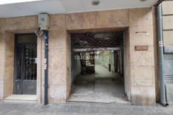 Local en venta junto a la Alhóndiga