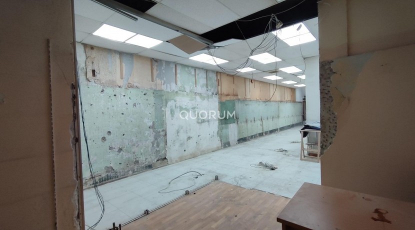 Local en venta junto a la Alhóndiga