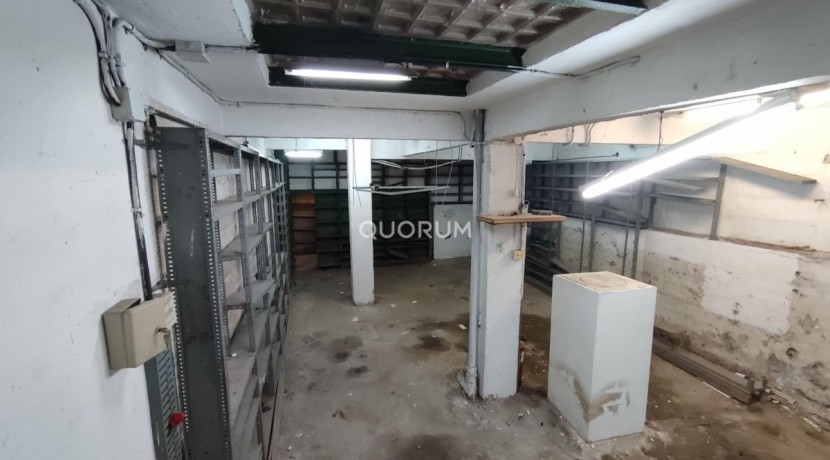 Local en venta junto a la Alhóndiga
