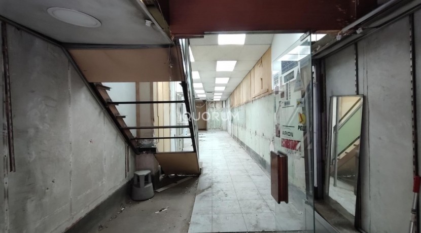 Local en venta junto a la Alhóndiga