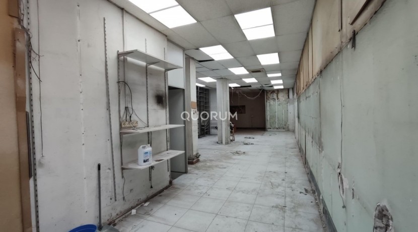 Local en venta junto a la Alhóndiga