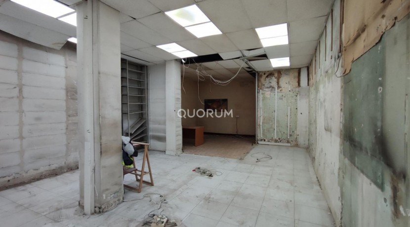 Local en venta junto a la Alhóndiga