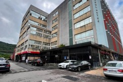 Local/Oficina con Entreplanta En Buen estado En Zona Urbi