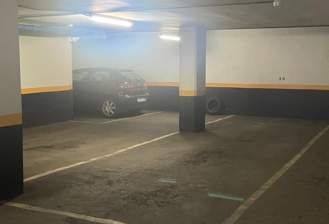 Parcela De Garaje En Artaza