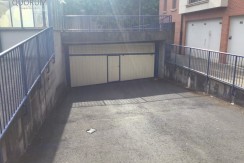 Parcela De Garaje Para Coche Grande Con Trastero Junto Al Polideportivo