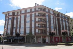 Pisazo Con Ascensor A Cota 0 De 3 Habitaciones, Garaje Y Trastero En Usansolo
