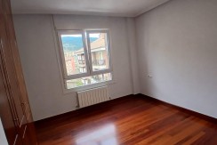 Pisazo Con Ascensor A Cota 0 De 3 Habitaciones, Garaje Y Trastero En Usansolo
