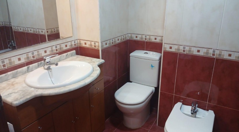 Pisazo Con Ascensor A Cota 0 De 3 Habitaciones, Garaje Y Trastero En Usansolo