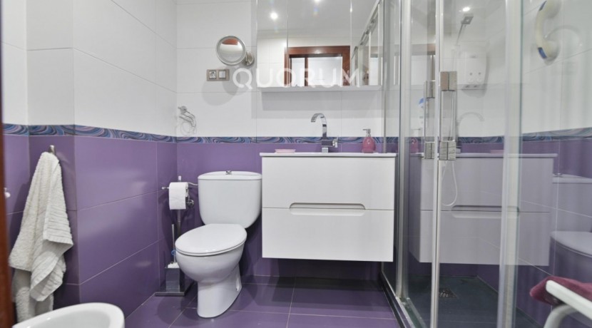 Piso Con Ascensor A Cota 0 De 3 Habitaciones, Balcón Y Camarote