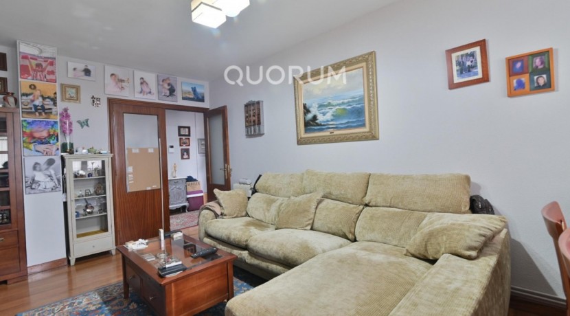 Piso Con Ascensor A Cota 0 De 3 Habitaciones, Balcón Y Camarote
