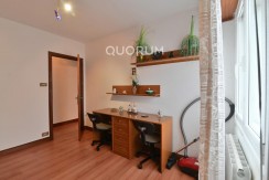 Piso Con Ascensor De 3 Habitaciones Y Balcón En El Centro De Usansolo