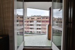 Piso Con Ascensor De 3 Habitaciones Y Balcón En El Centro De Usansolo